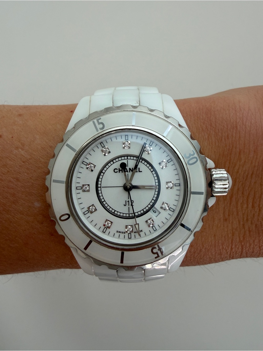 CHANEL J12 H1628 33mm White Ceramic Diamond Quartz Watch